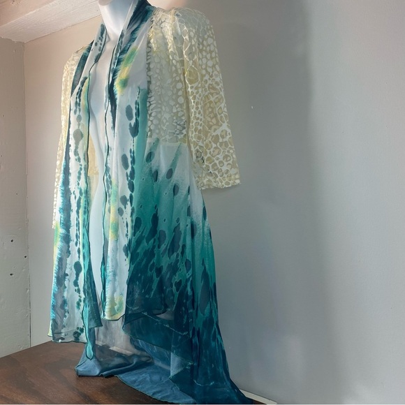 Knit & Love Women’s Green/Ivory Cardigan Cover Medium - Picture 2 of 9